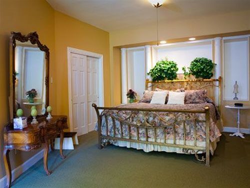 Creekhaven Inn & Spa Wimberley Esterno foto